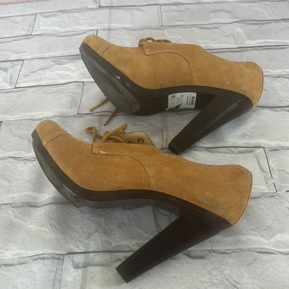 Michael Michael Kors suede, leather camel Oxford heels size 10M - Picture 8 of 11